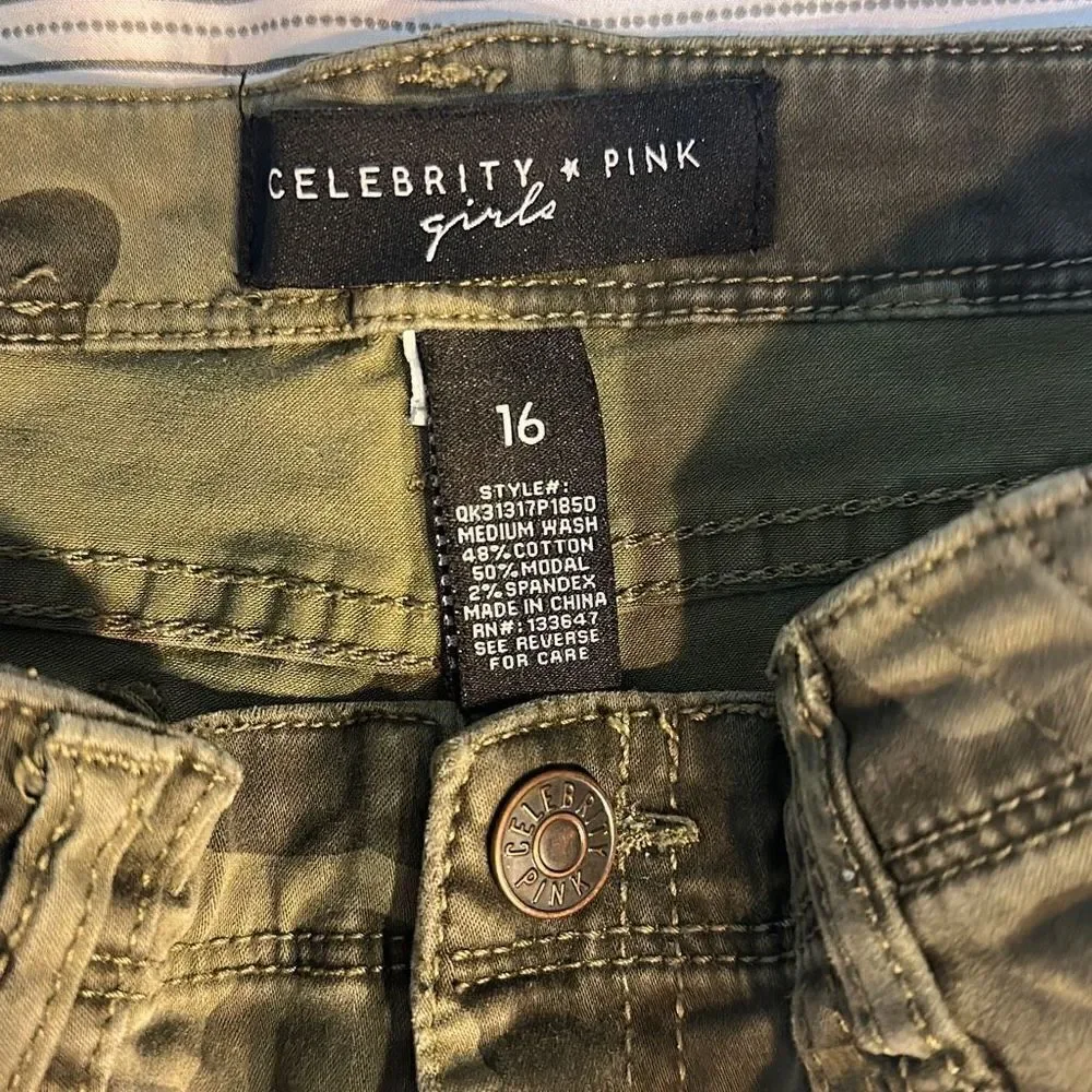 Celebrity Pink Girls Shorts Army Design Size 16 Jr Waist: 25 inches